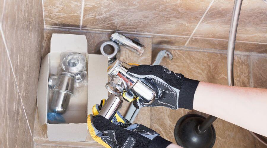 Professional gutter cleaning in Escanaba, MI